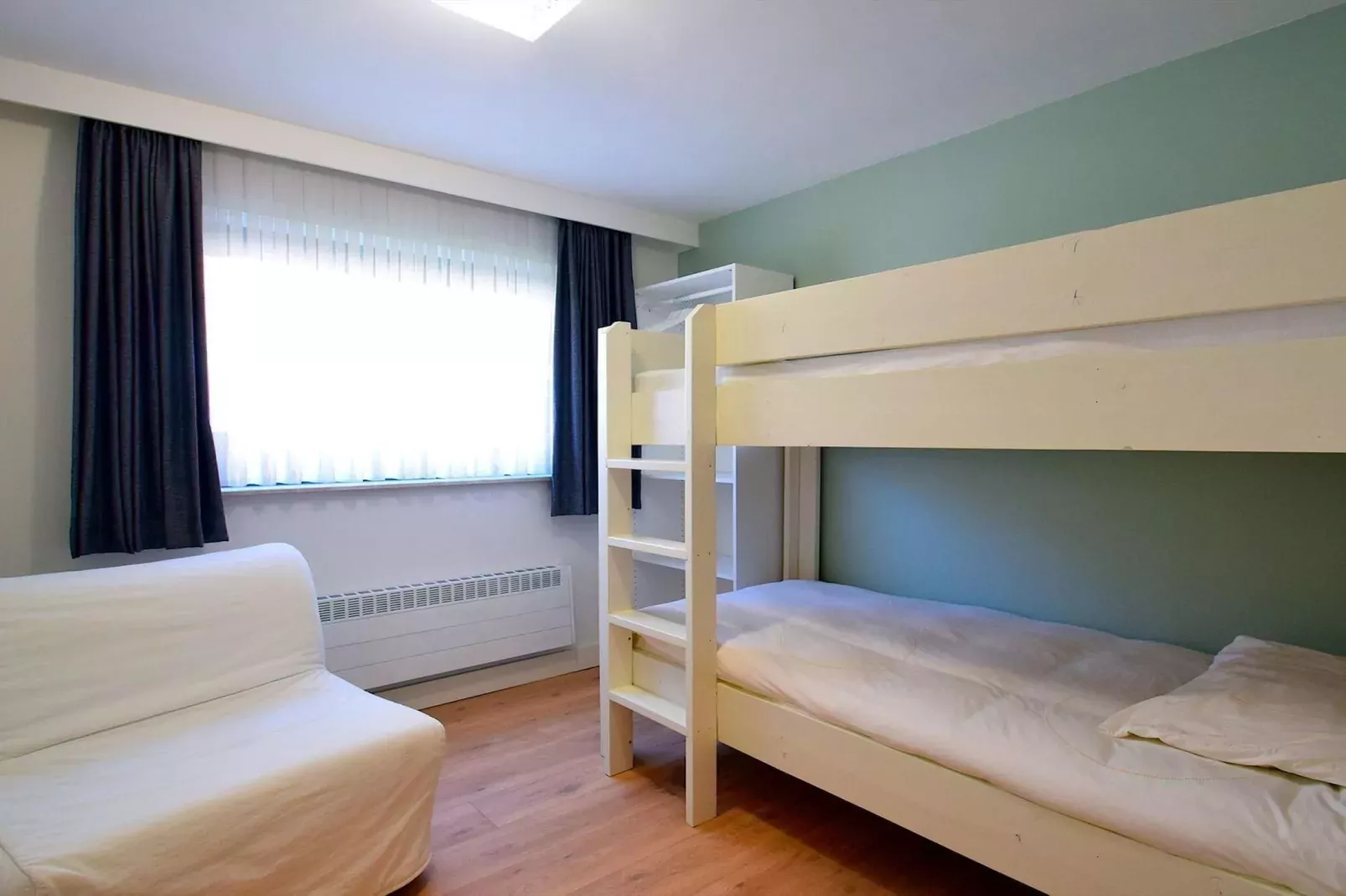 Sandpiper B0-Bedroom