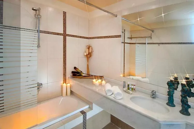 Istron Collection Villas - 4 bedroom villa Gaia 200 qm-Indoor