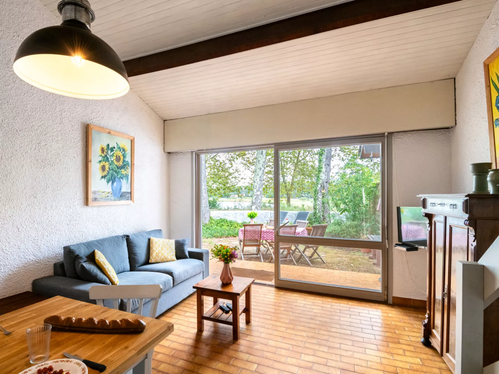 Hameau du courant-Inside