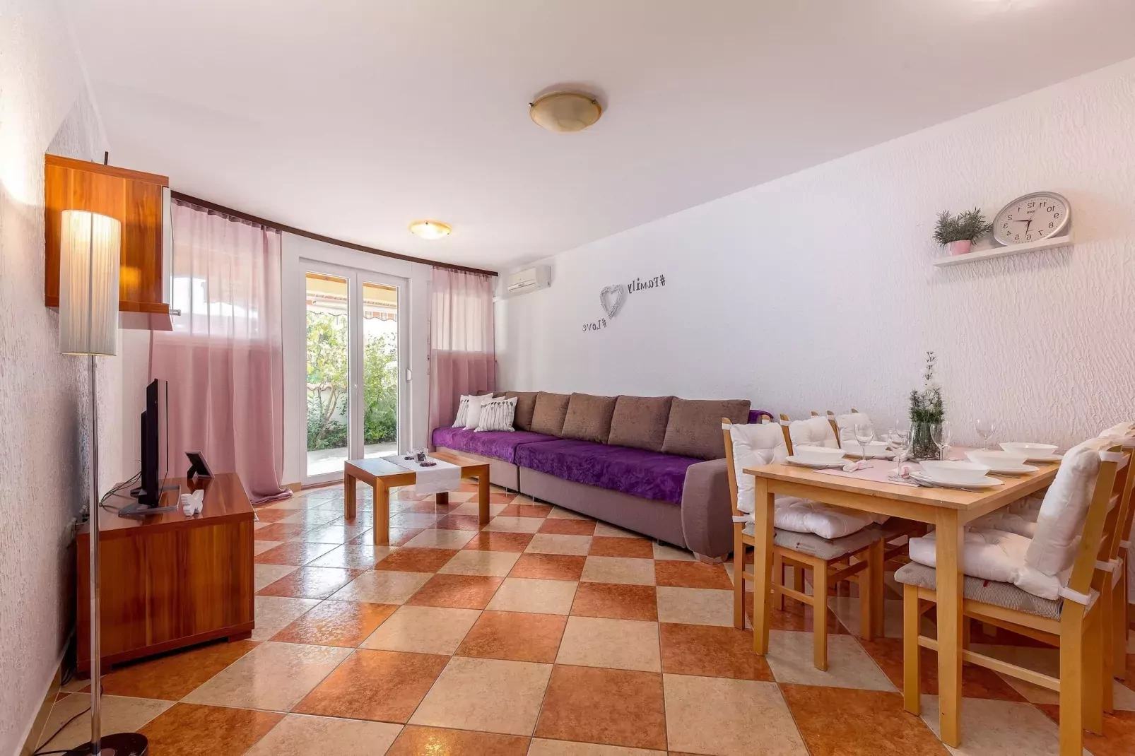 Marija Privatno 2-Living room