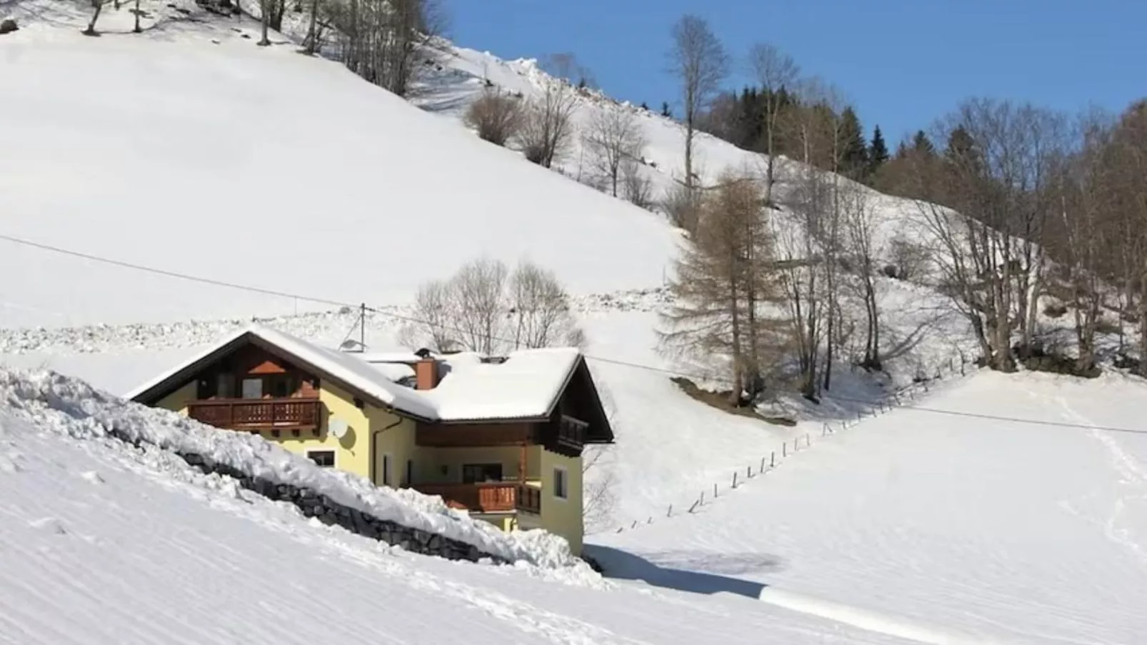 Wirnsberg-Exterior winter