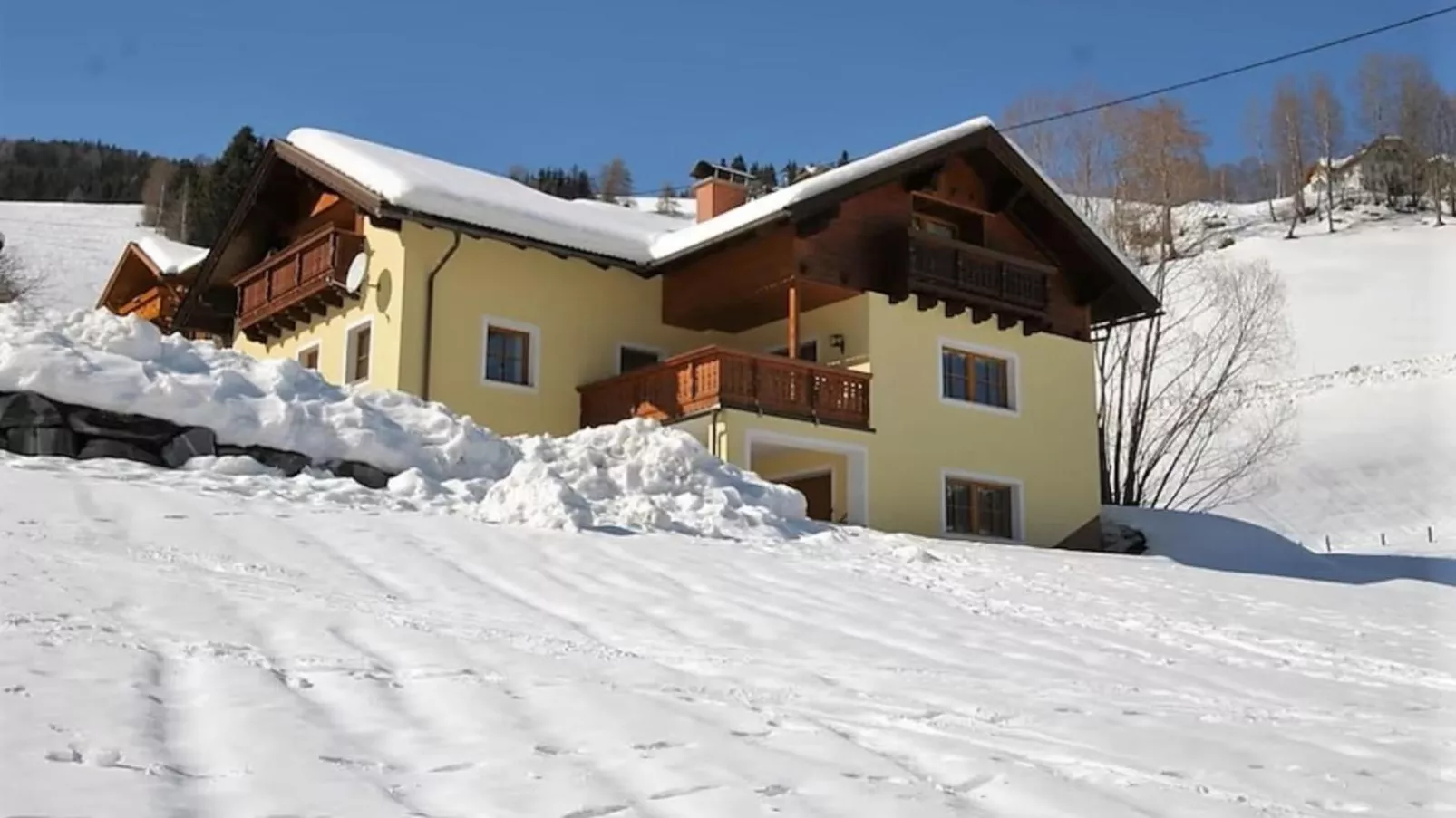 Wirnsberg-Exterior winter