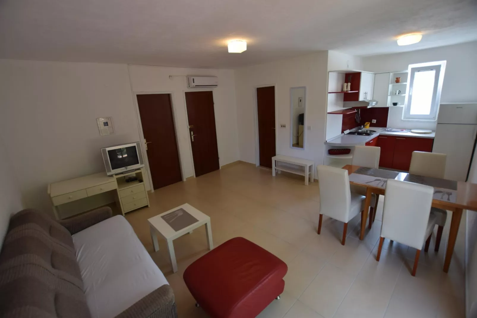 Snjeska 1 - prizemlje-Living room