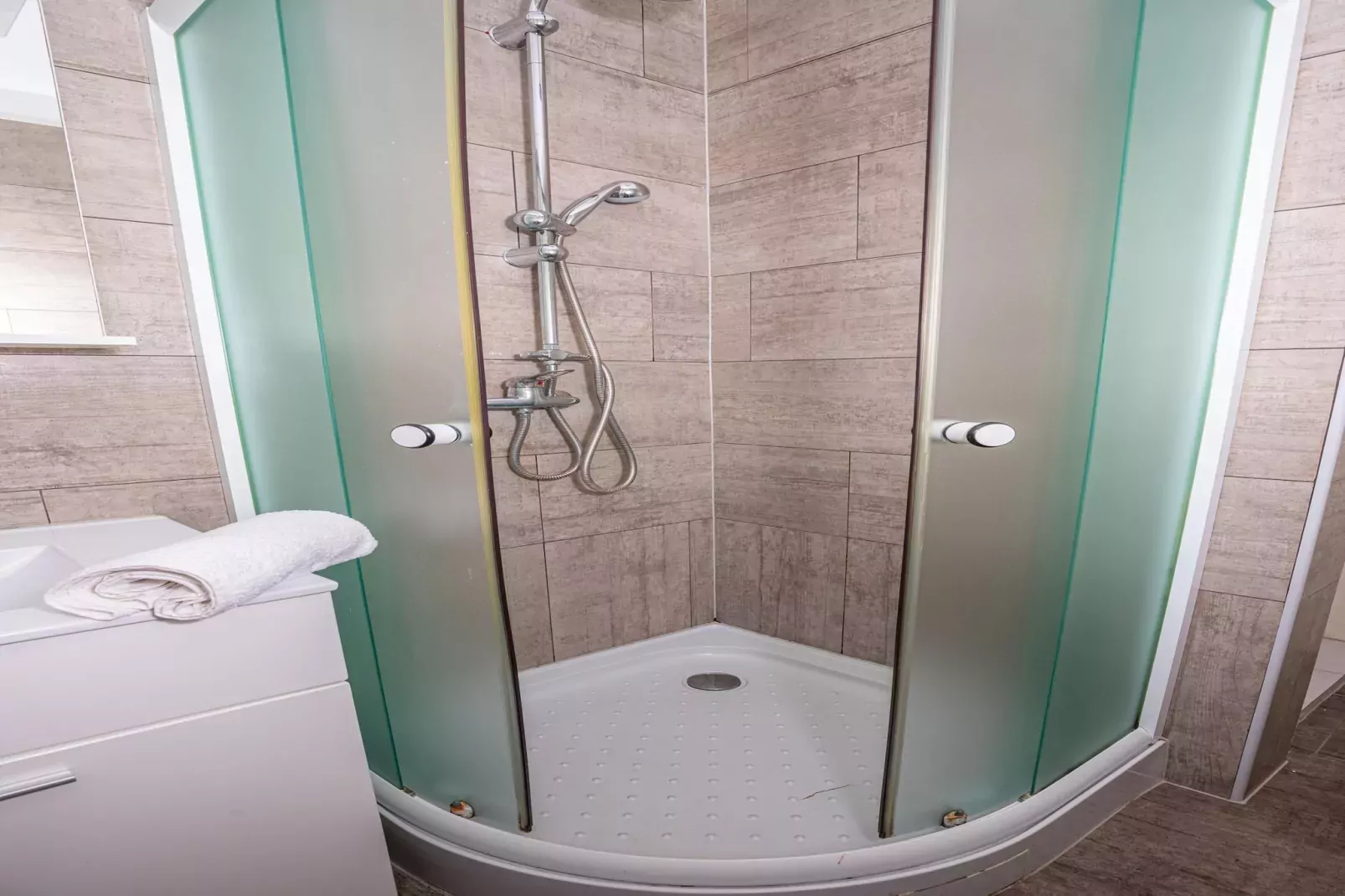 Studio Apartment Jasminka A2-Bathroom