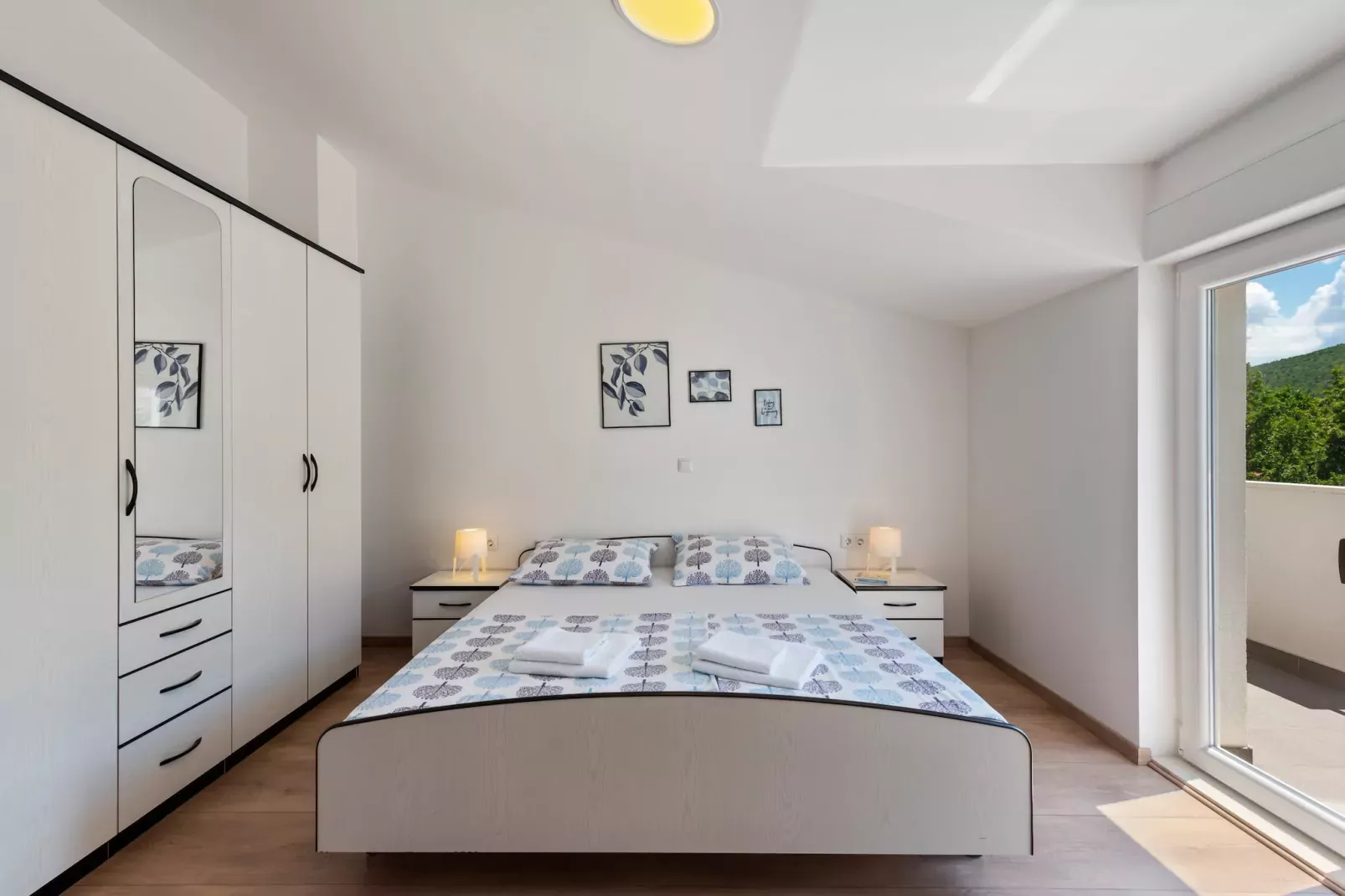 Ante-Chambre
