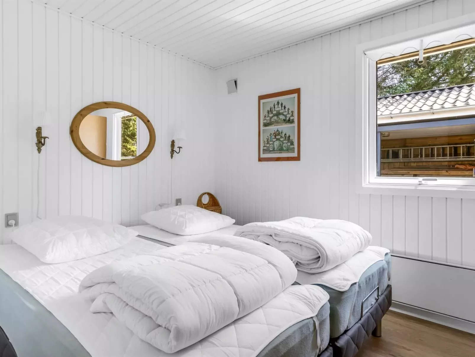 "Fiallar" - 3.2km from the sea-Inside