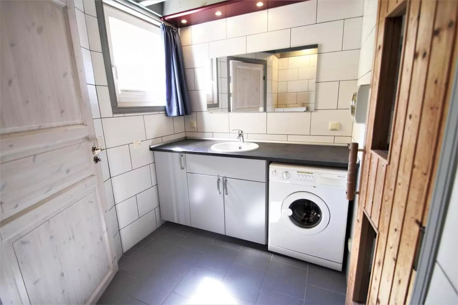 FH Wildgans Comfort Nr56-Bathroom