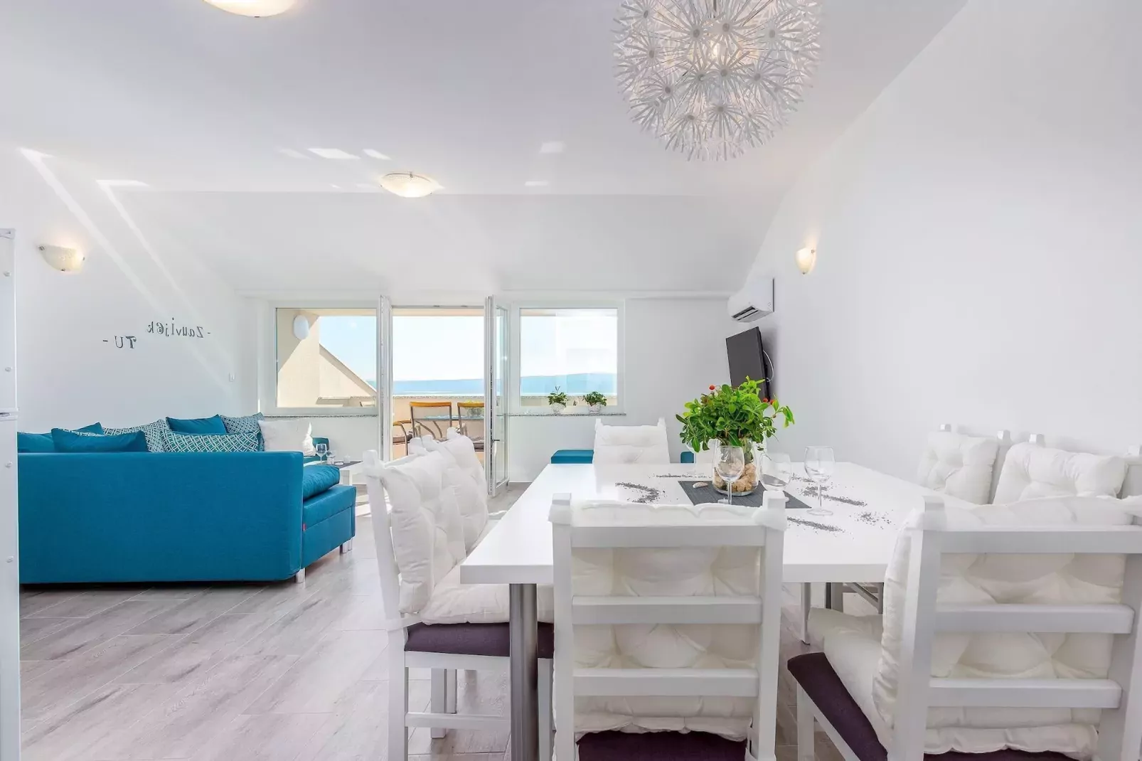 Villa Veronique VVG-Dining room
