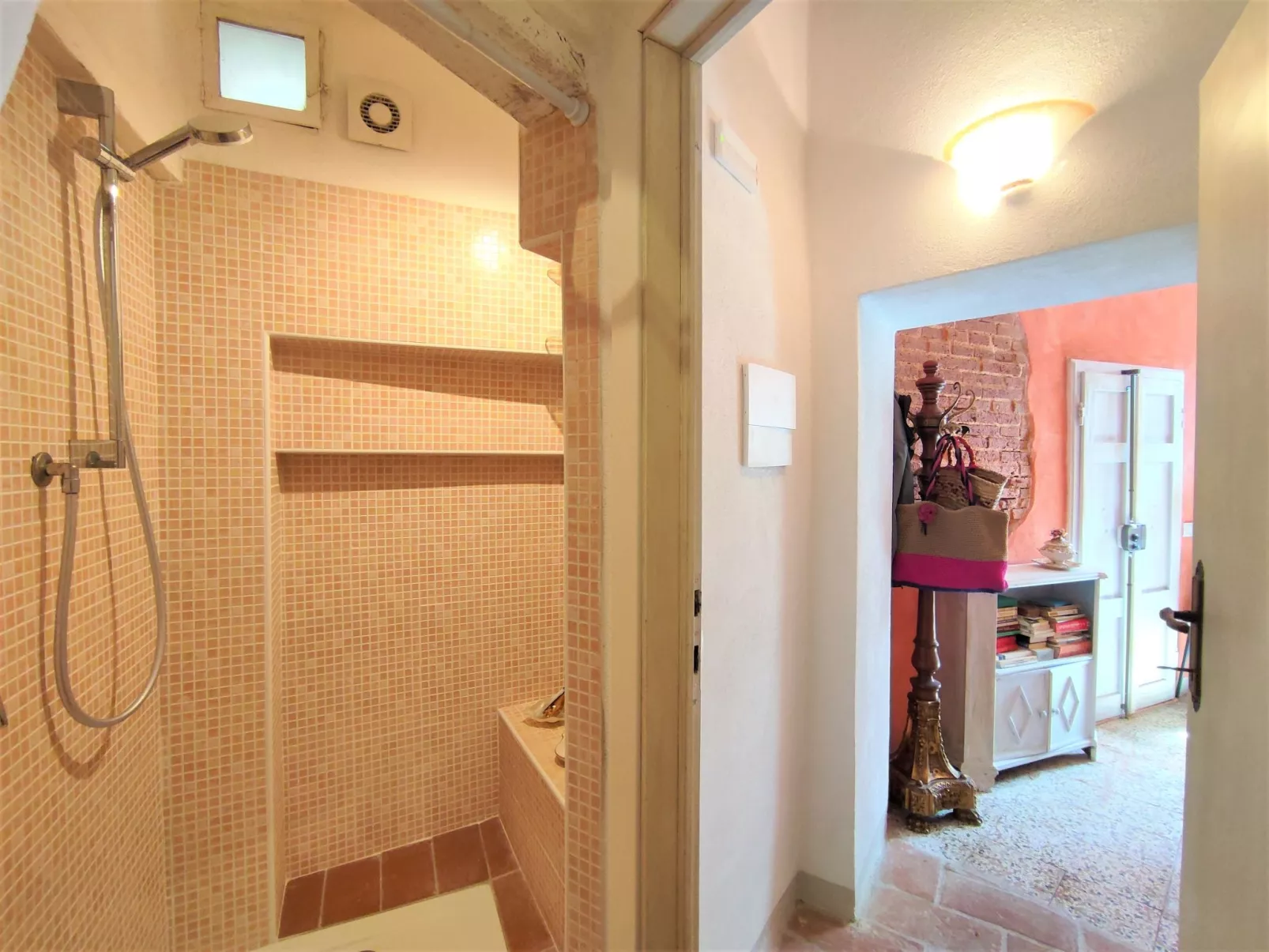 Casa dell´Arco-Dedans