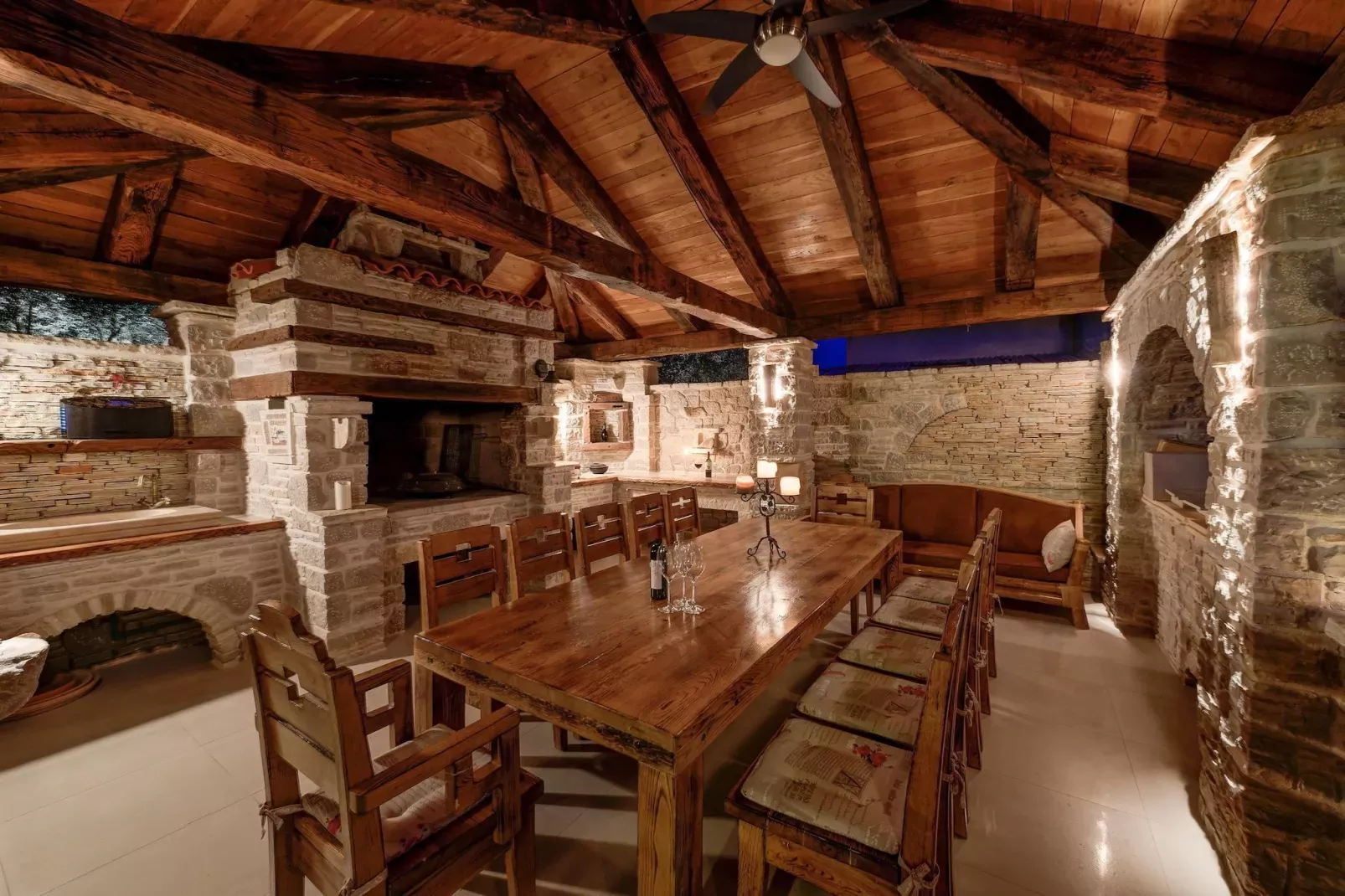 Apartment Slanica-Salle à manger