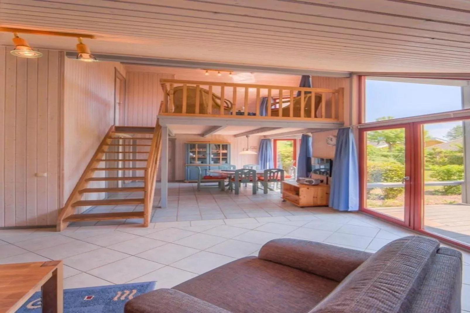 FH Wildgans Comfort mit Sauna & Kaminofen 81 qm 84-Living room