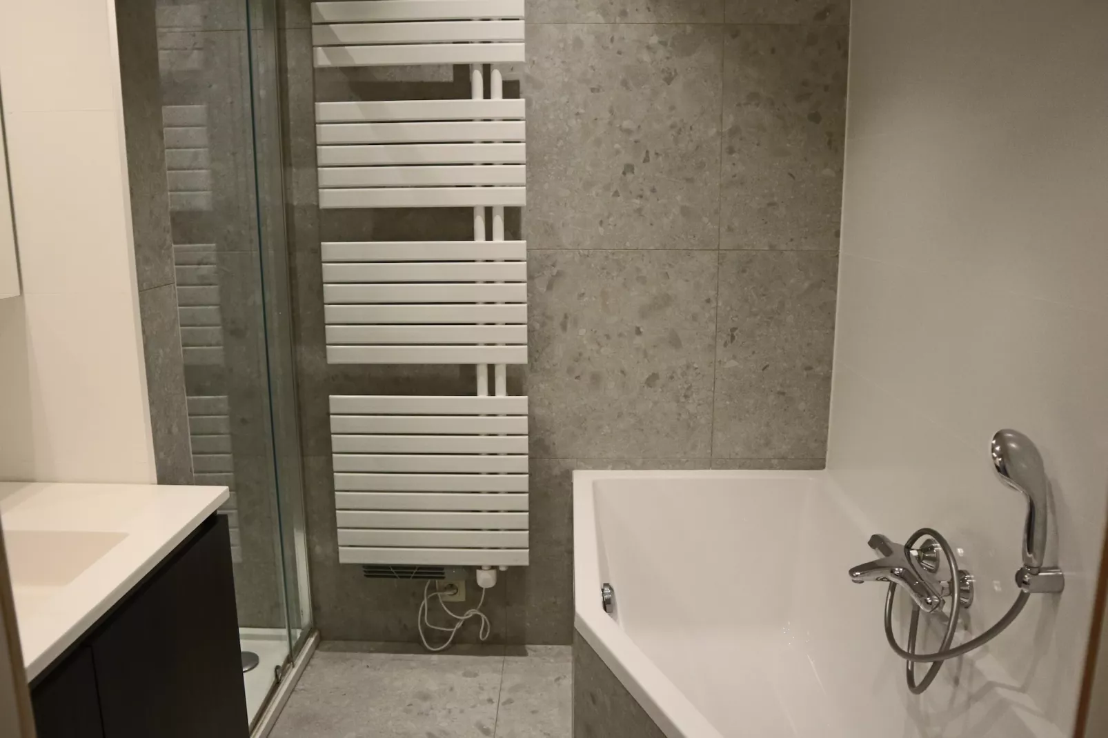 D'YORE 0402GAR-Bathroom