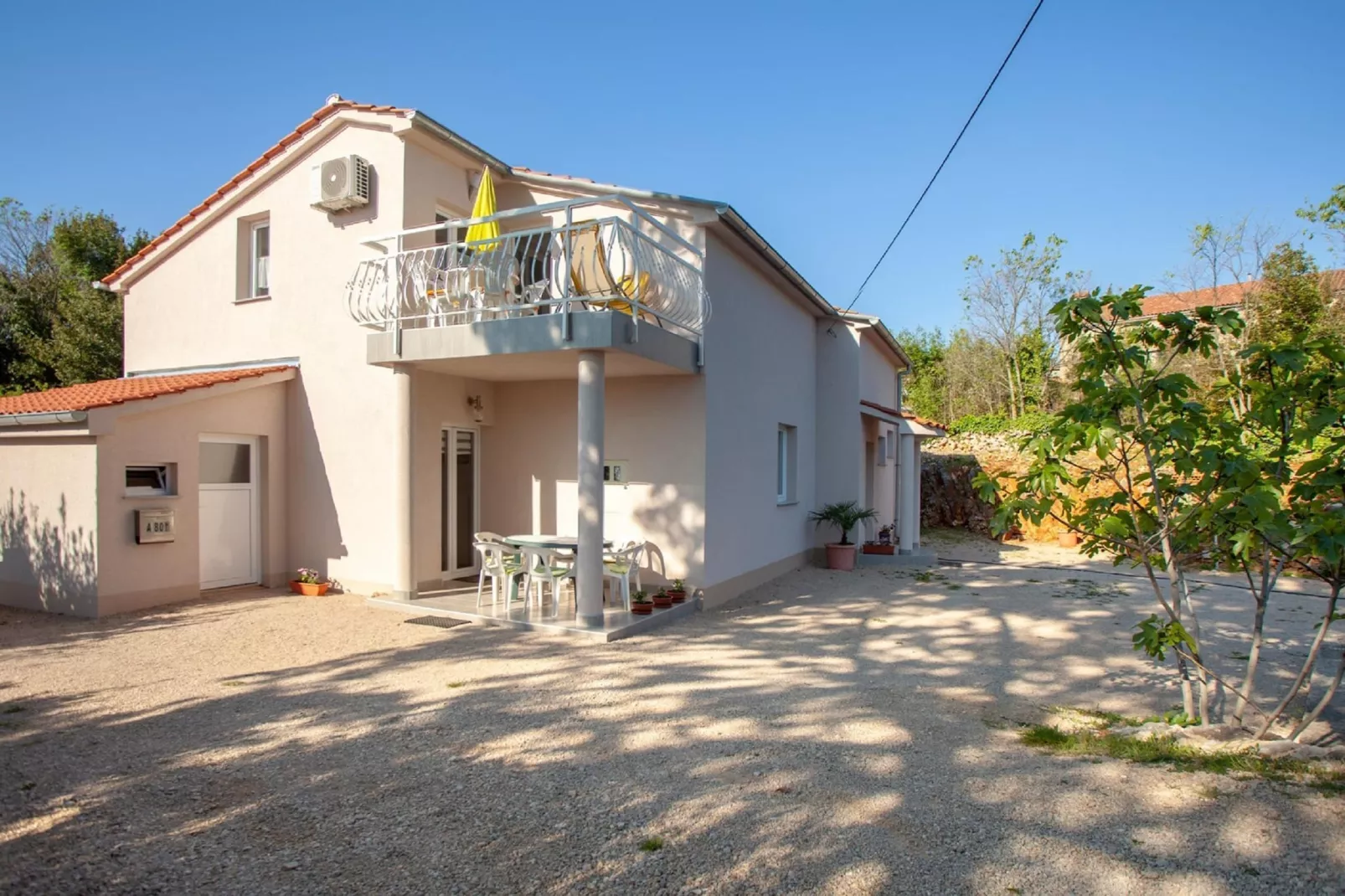 Blažević 4-Exterior summer