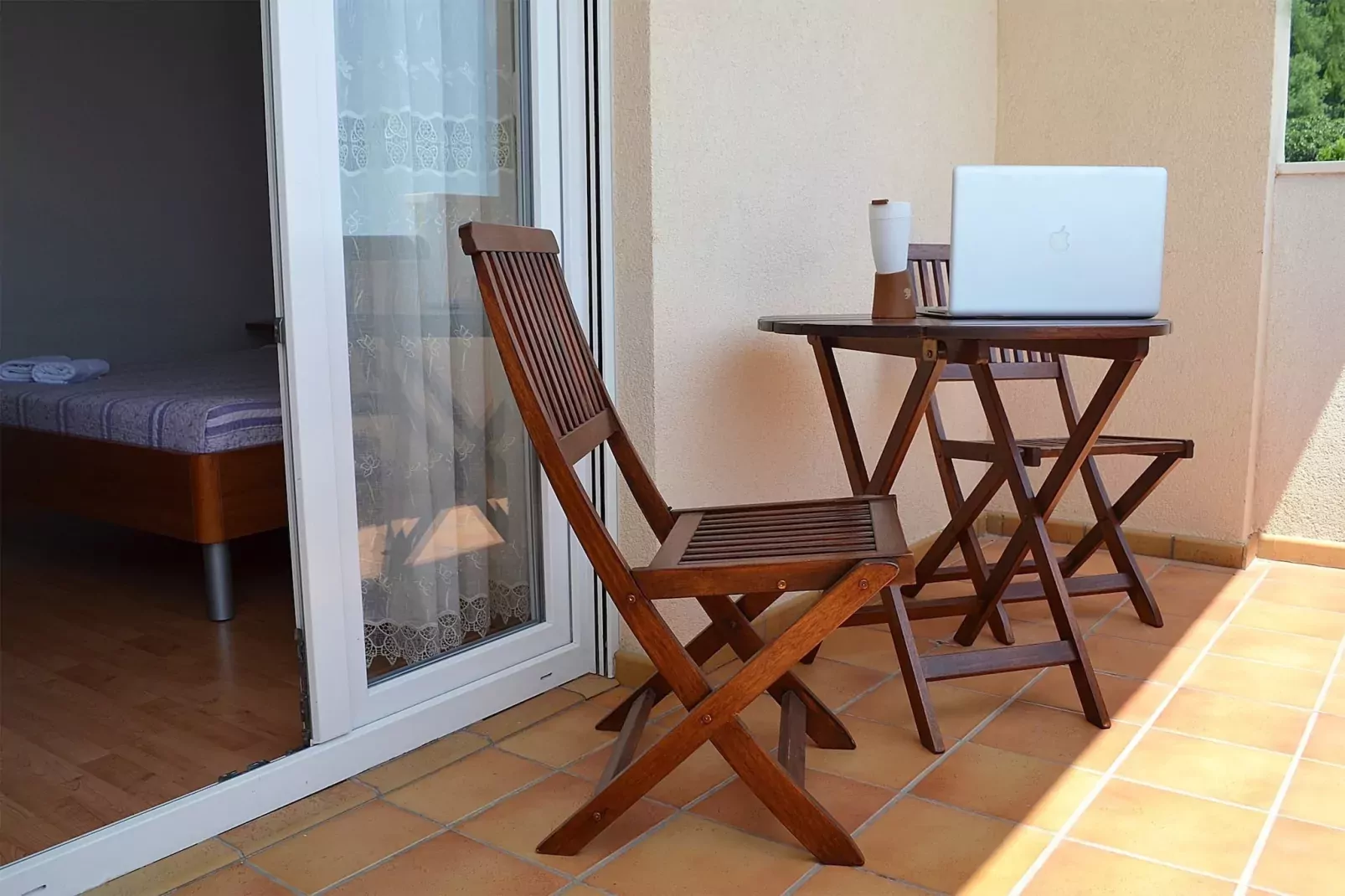 Shared pool apartment David- second floor-Terrasse / balcon