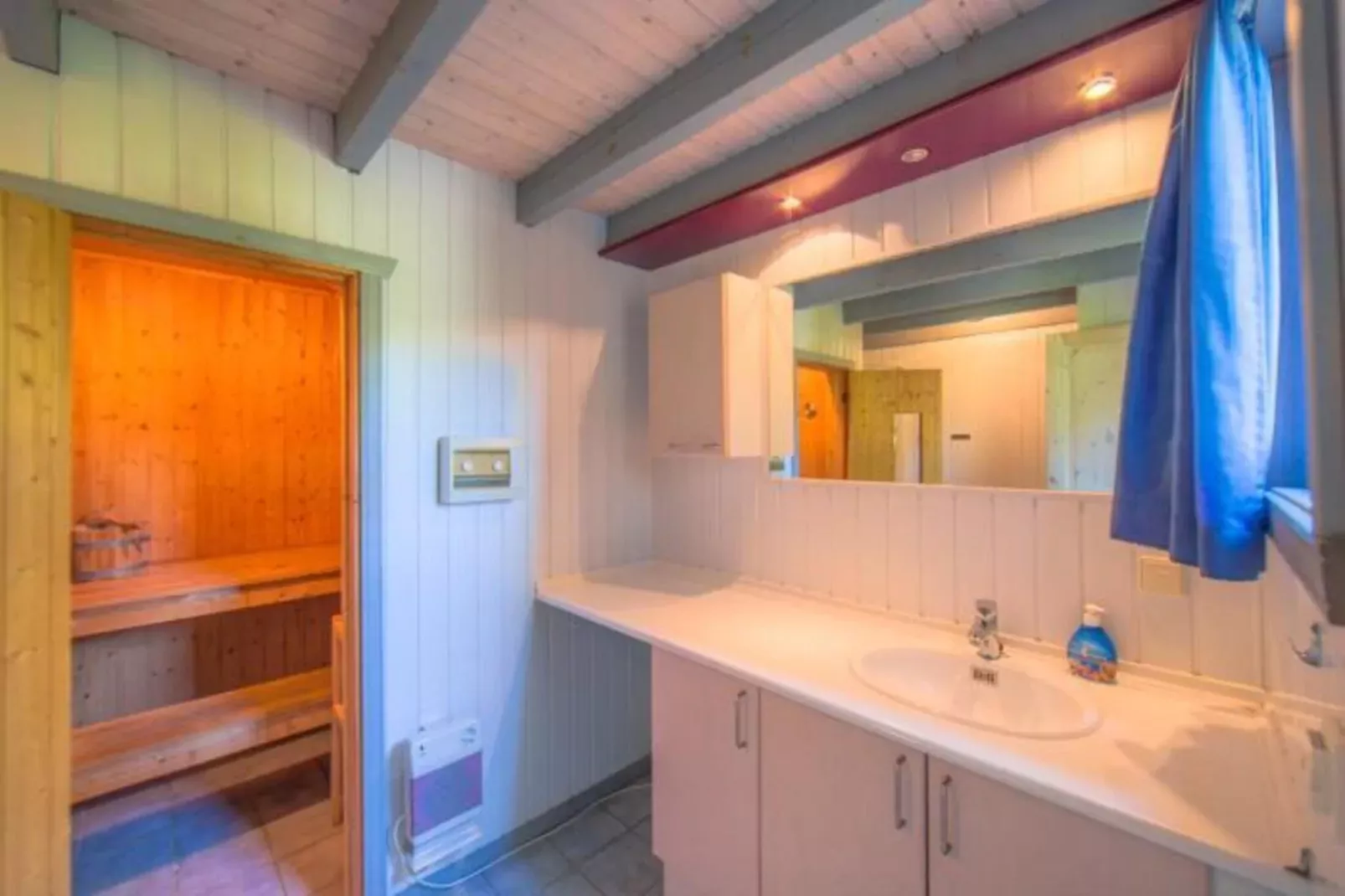 FH Wildgans Comfort mit Sauna & Kaminofen 81 qm 120-Bathroom