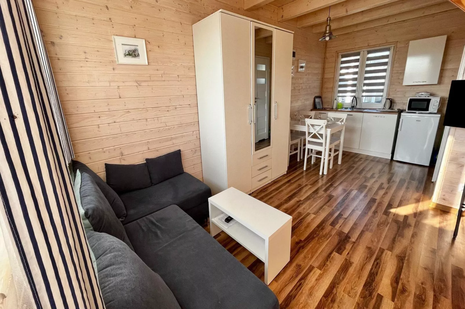 Domki wakacyjne do 4 osób Rewal-Wohnzimmer