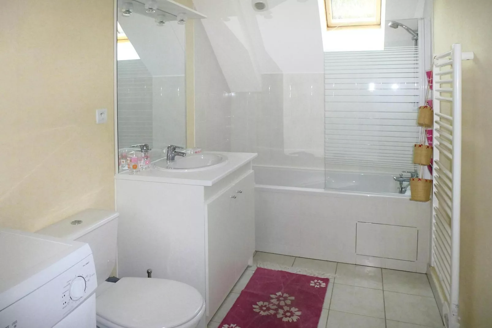 Terraced house St Quay-Portrieux-Bathroom