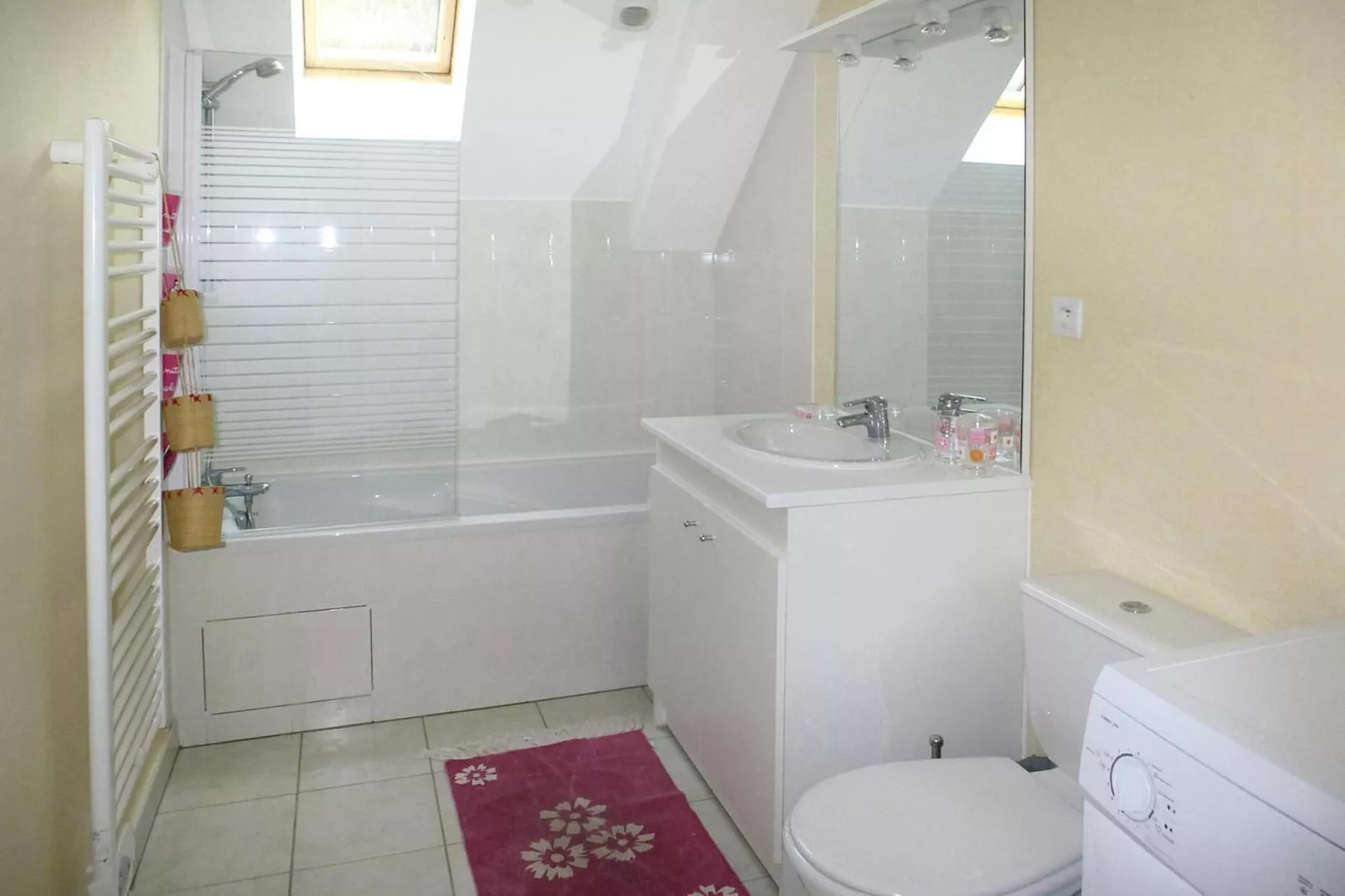 Terraced house St Quay-Portrieux-Bathroom