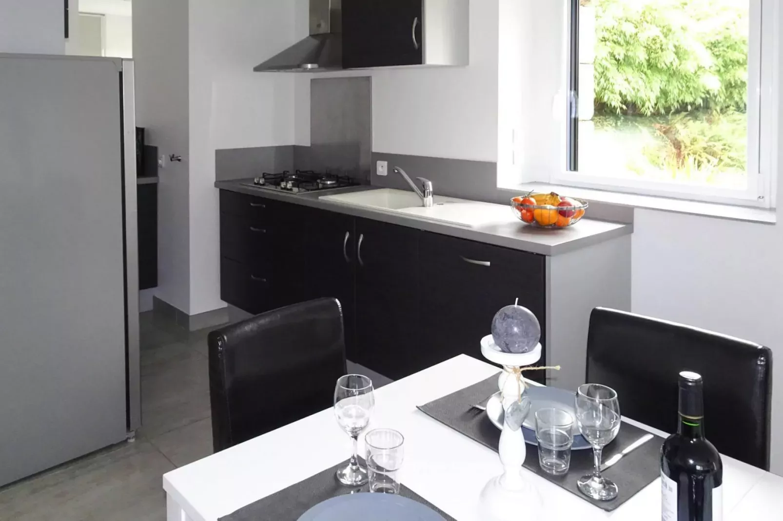 Maison de vacances Ploumilliau-Dining room