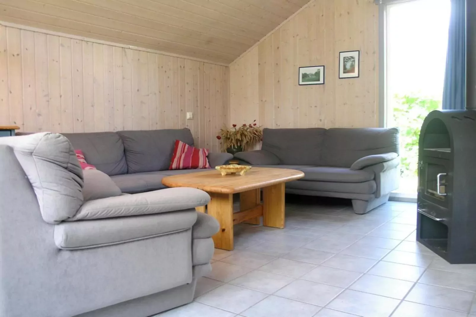 FH Wildgans Comfort mit Sauna & Kaminofen 81 qm 131-Living room
