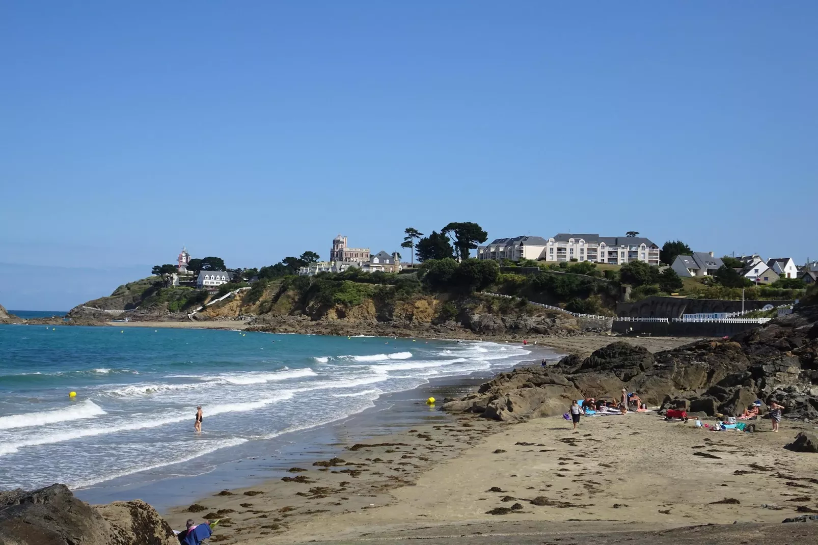 Semi-detached houses, St. Quay-Portrieux-3 chambres + 1 sdb-Areas summer 5km
