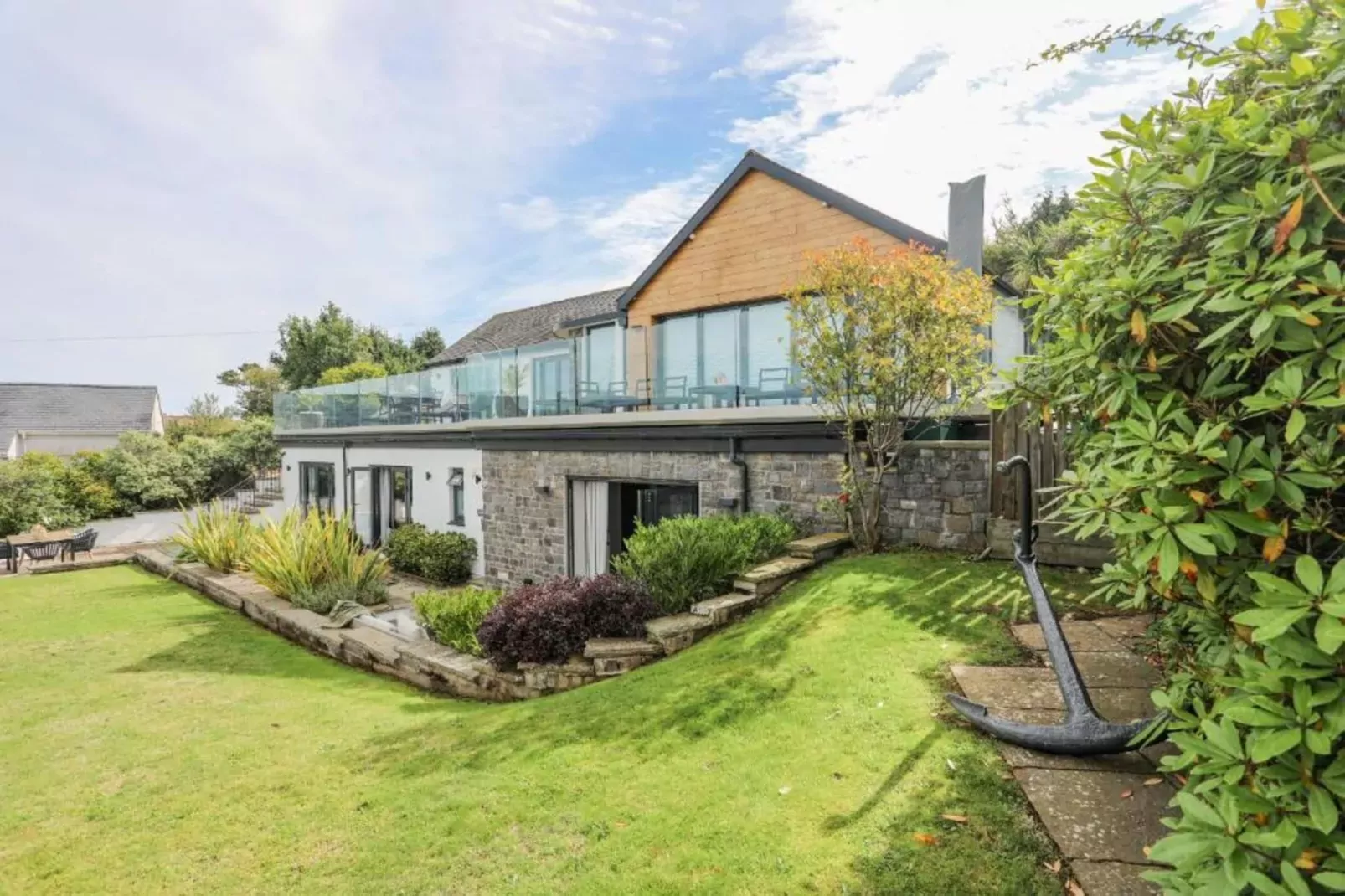 Natural stone cottage with garden and sea view on Breton estate Plougasnou-Gebiete Sommer 5 km