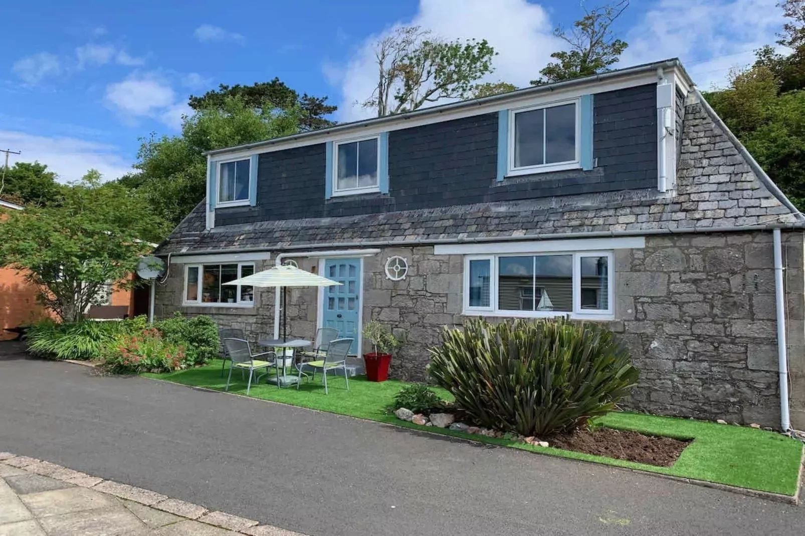 Natural stone cottage with garden and sea view on Breton estate Plougasnou-Gebiete Sommer 5 km