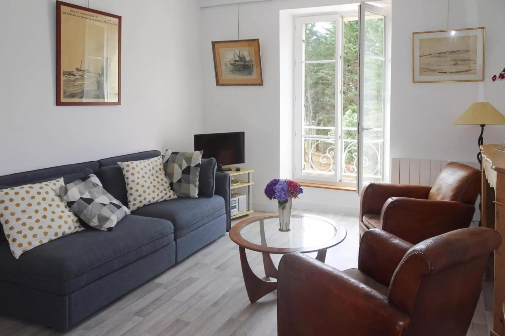 Appartement Beg Meil-Living room