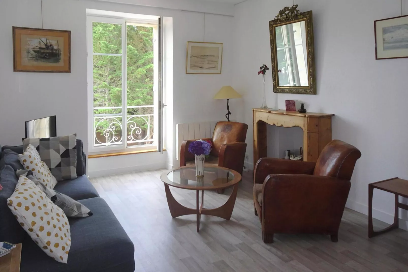 Appartement Beg Meil-Living room