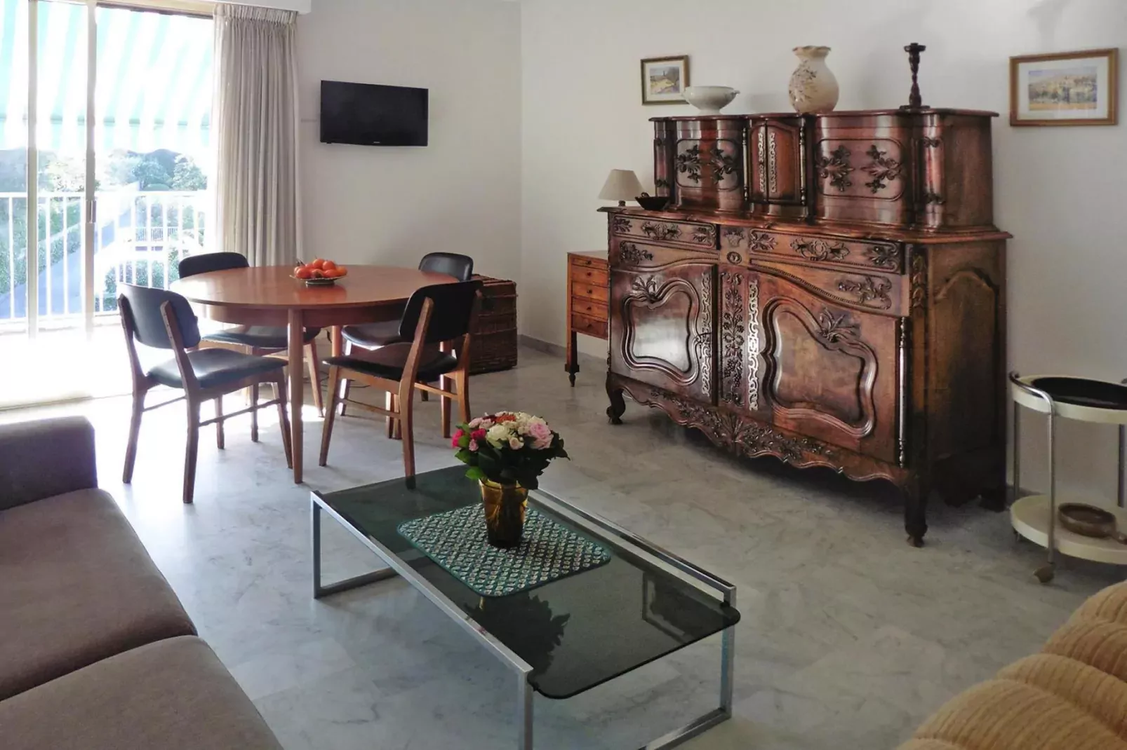Ferienwohnung in Antibes-Living room