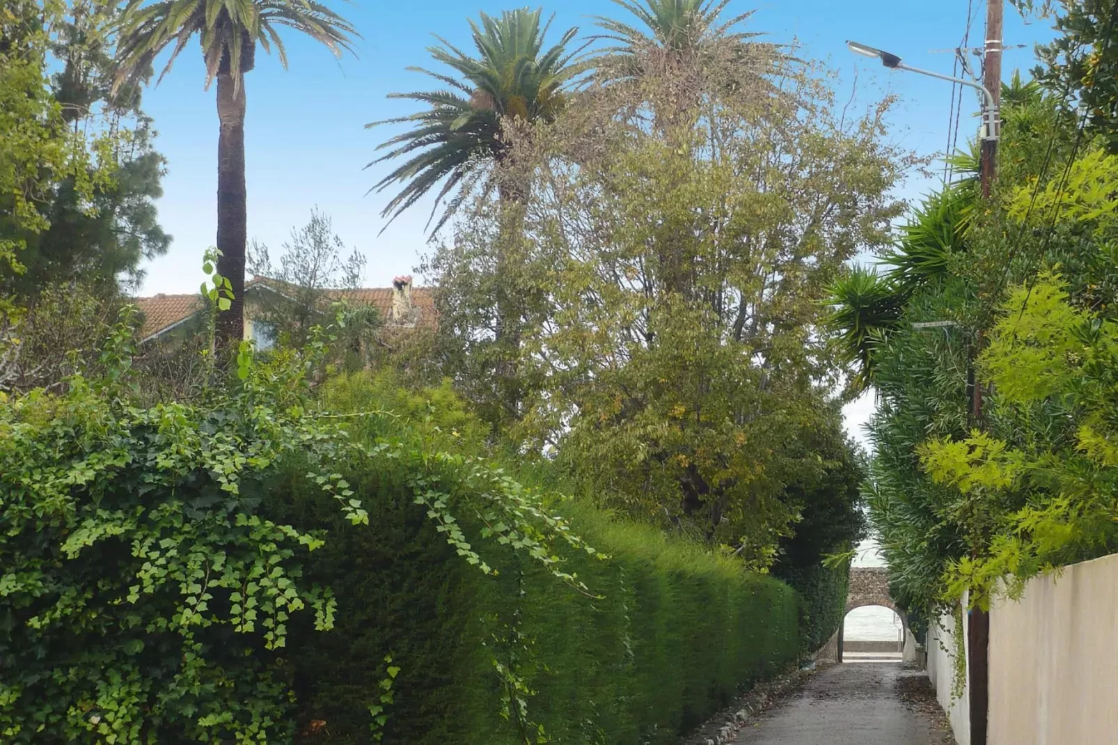 Ferienwohnung in Antibes-Areas summer 1km
