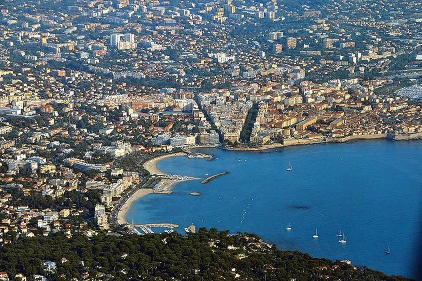Ferienwohnung in Antibes-View