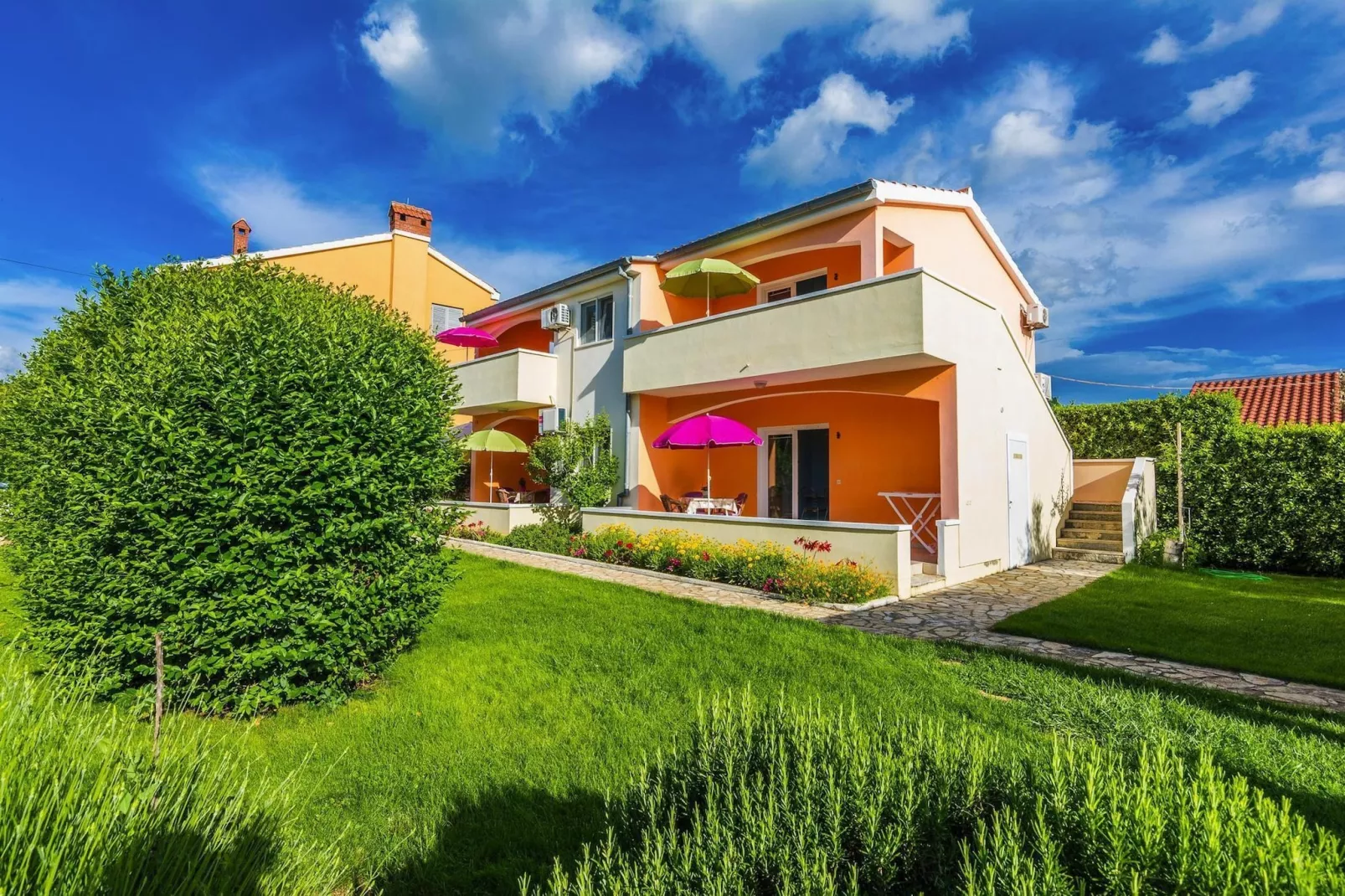 Apartments Albi, Zaton-Studio A2, ca. 25 qm, bei Belegung mit 1-2 Erw.-Außenbereich Sommer