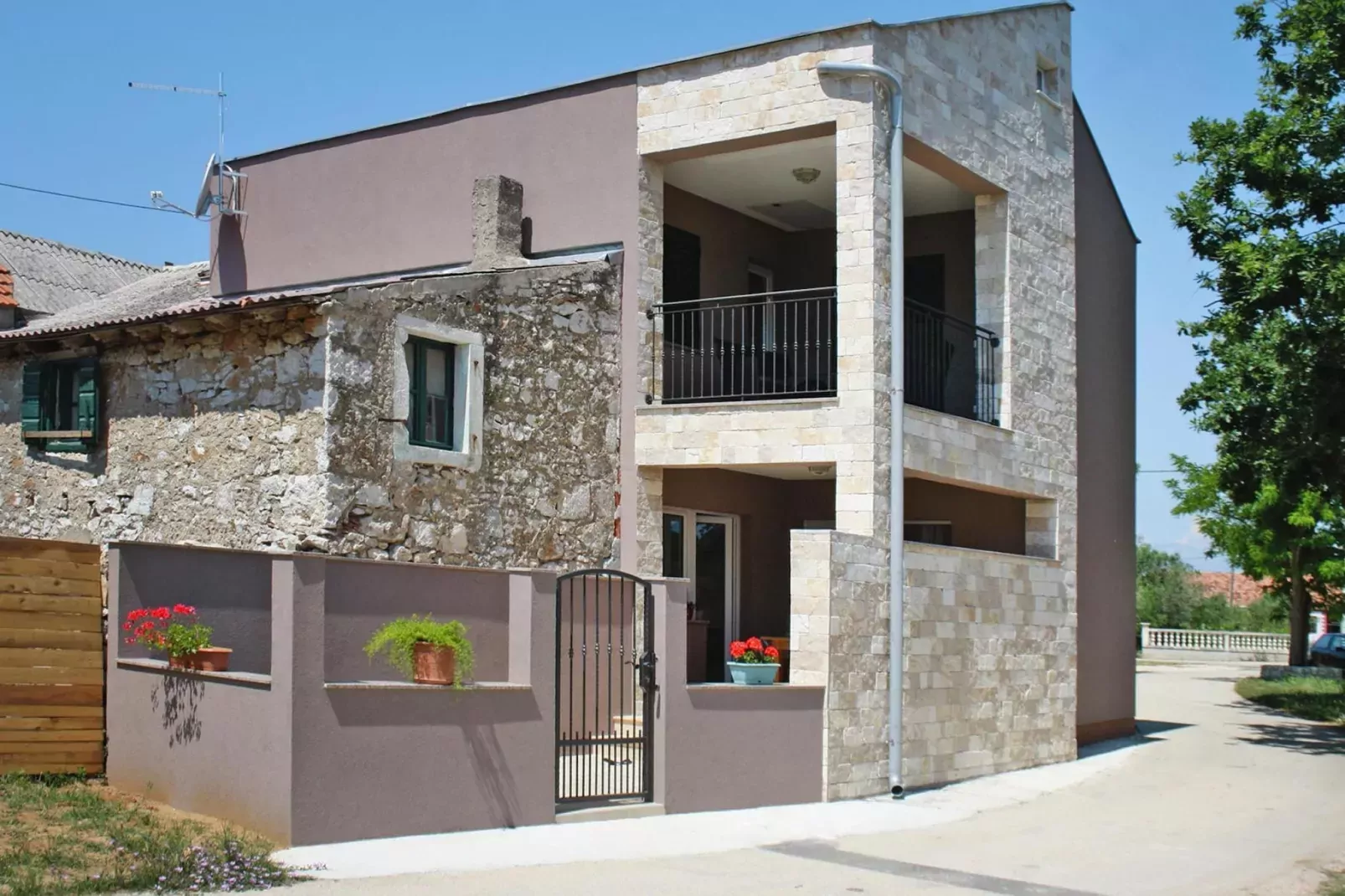 Holiday home, Privlaka-Ferienhaus Ruza, ca. 90 qm, bei Belegung mit 1-4 Personen-Extérieur été