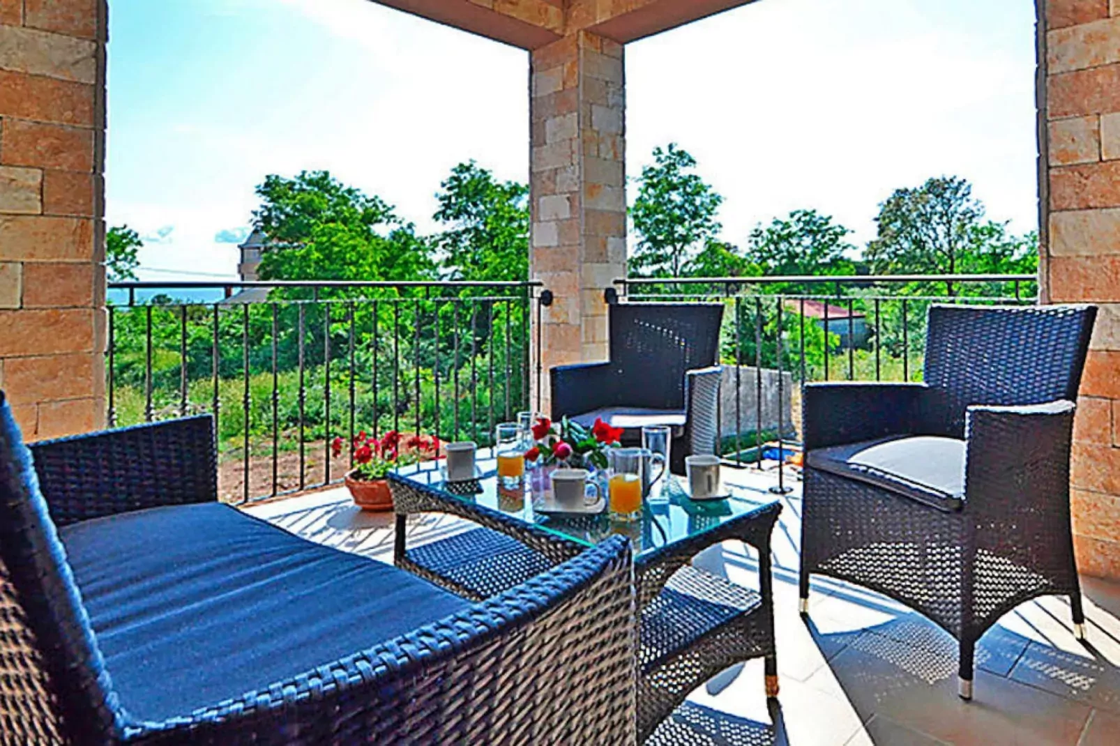 Holiday home, Privlaka-Ferienhaus Ruza, ca. 90 qm, bei Belegung mit 1-4 Personen-Balcon-terrasse