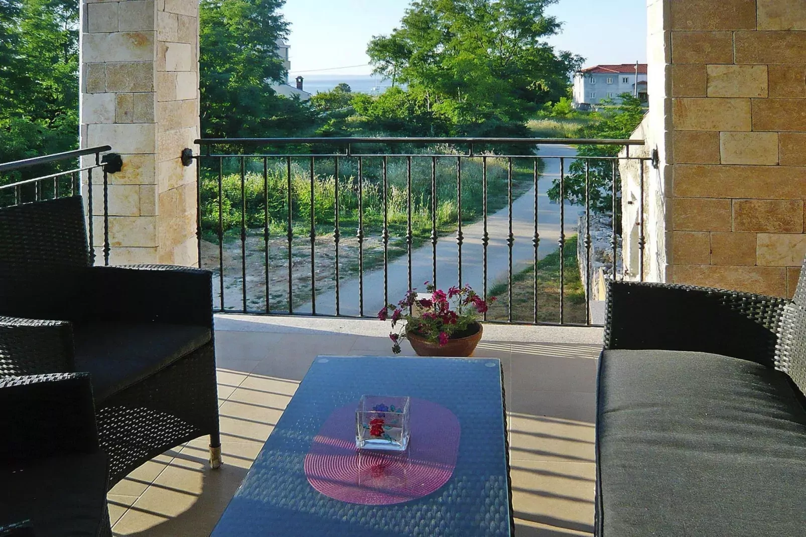 Holiday home, Privlaka-Ferienhaus Ruza, ca. 90 qm, bei Belegung mit 1-4 Personen-Balcon-terrasse
