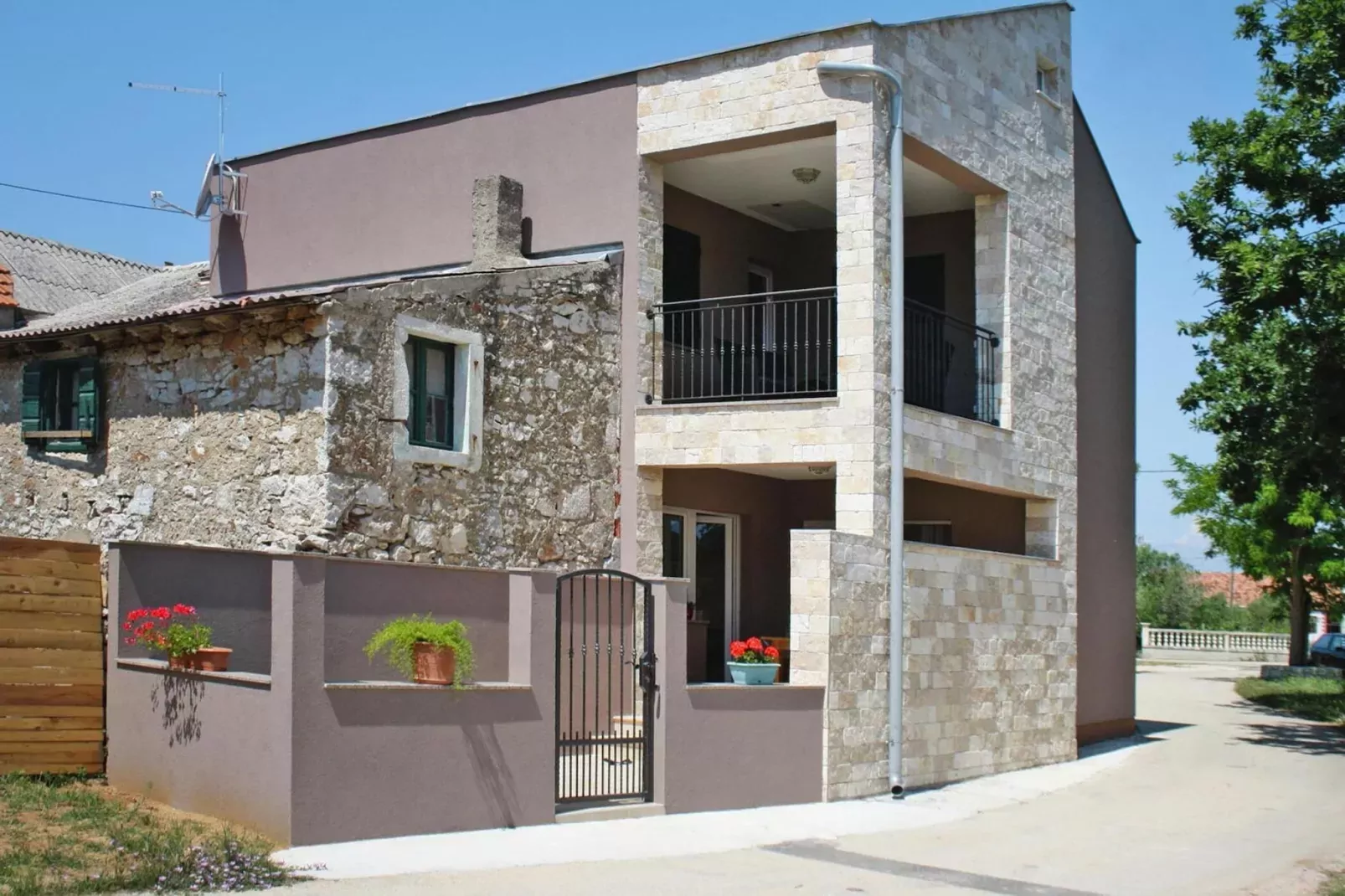 Holiday home, Privlaka-Ferienhaus Ruza, ca. 90 qm, bei Belegung mit 5-6 Personen-Extérieur été