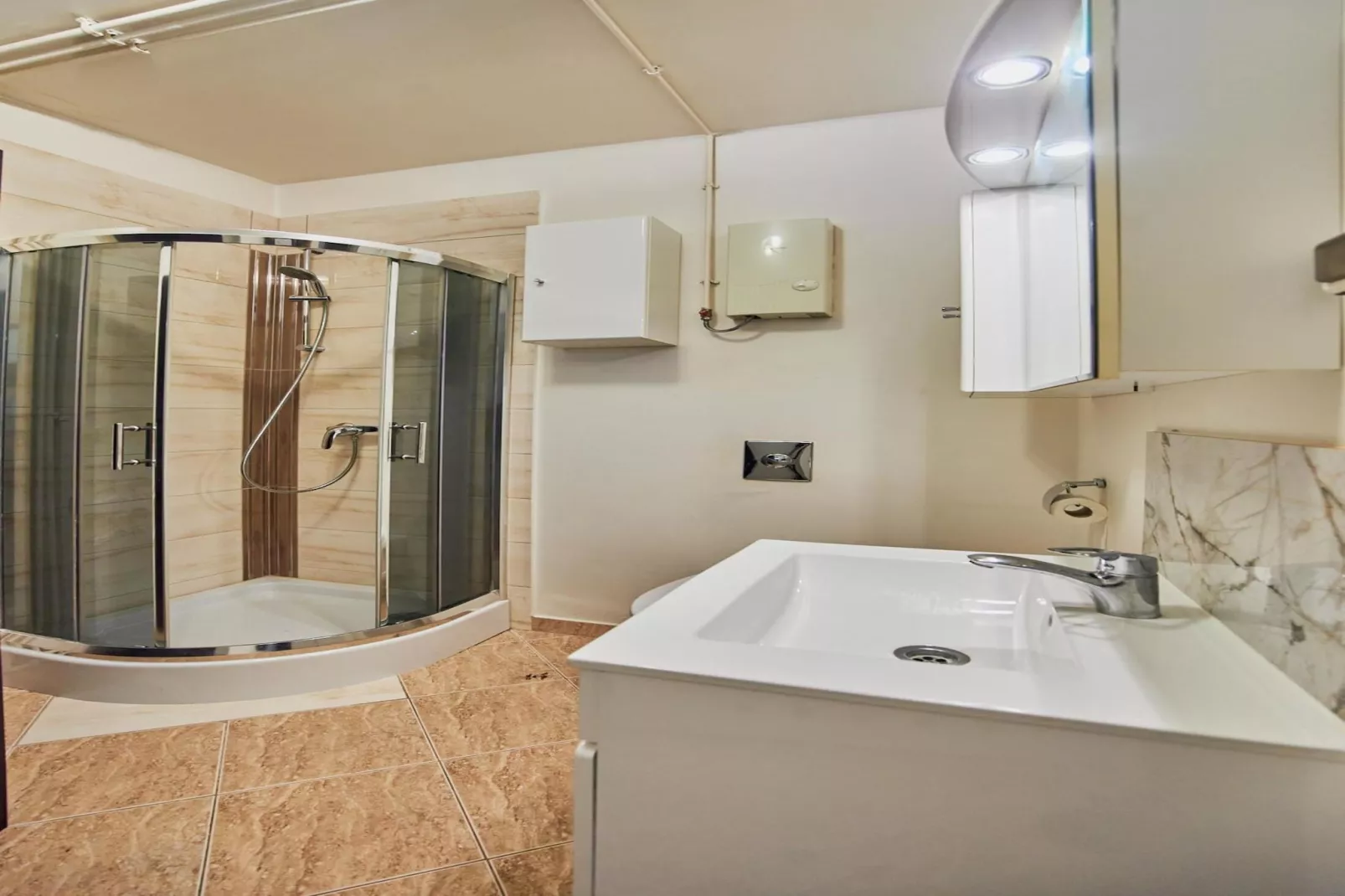 Dom wakacyjny w Świnoujściu Zalewowa 70 8 osób-Bathroom