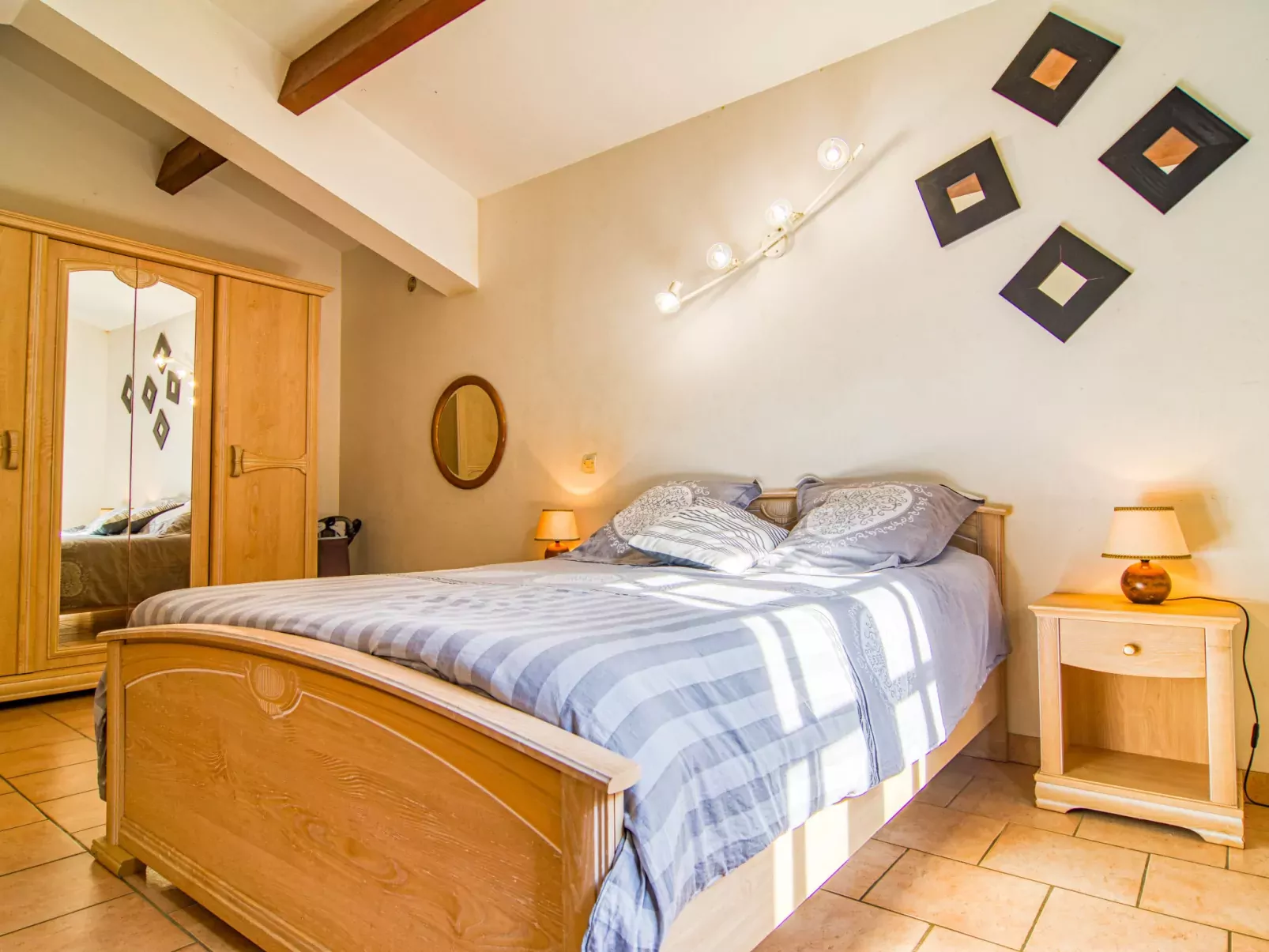La Petite Maison dans la Prairie-Inside