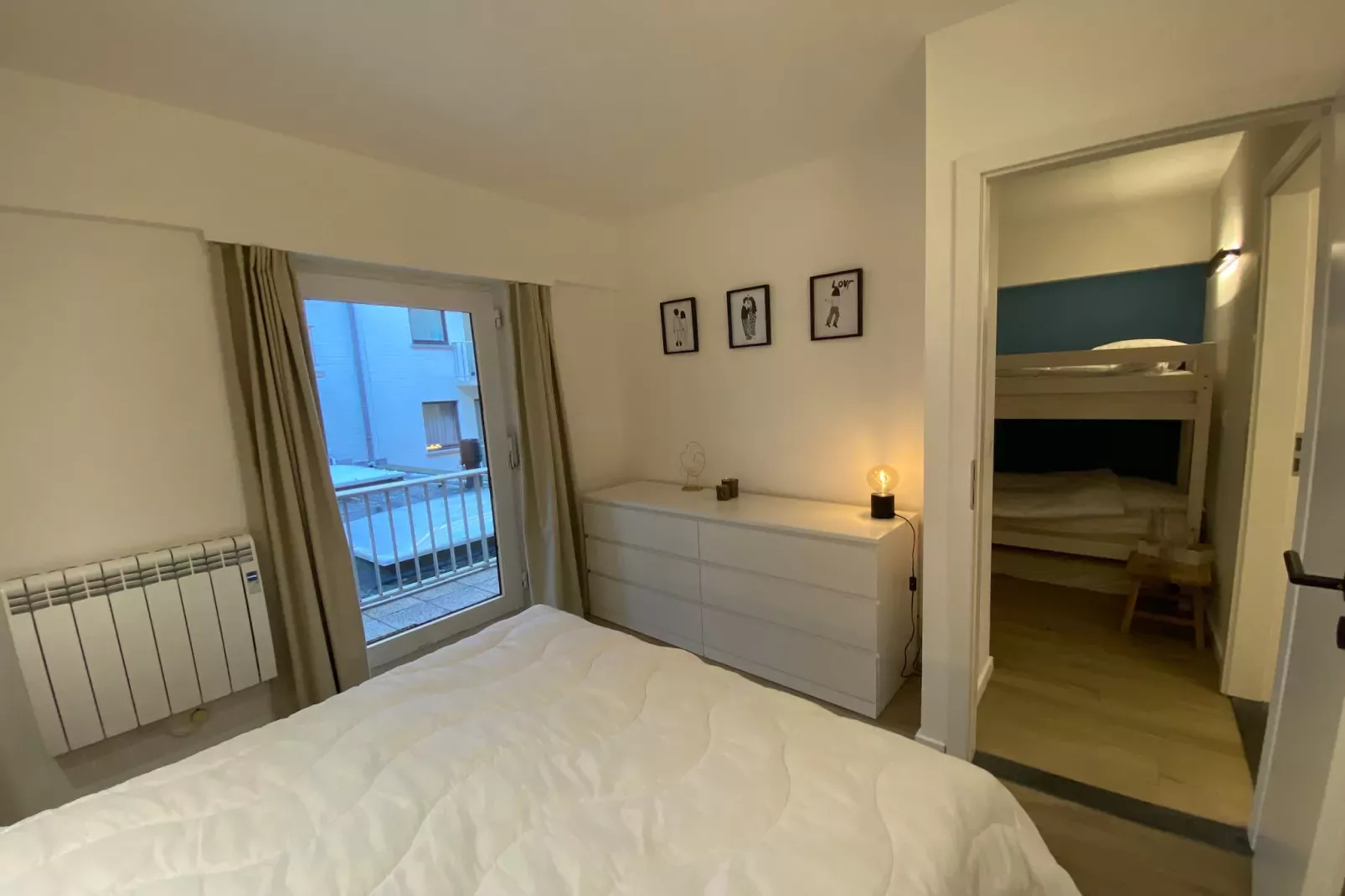 ZONNESTRAAL B 101-Schlafzimmer
