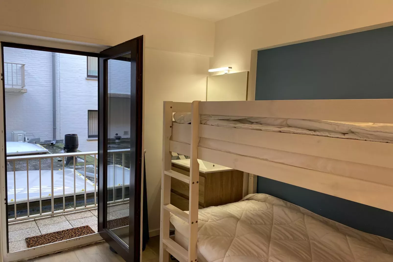 ZONNESTRAAL B 101-Schlafzimmer