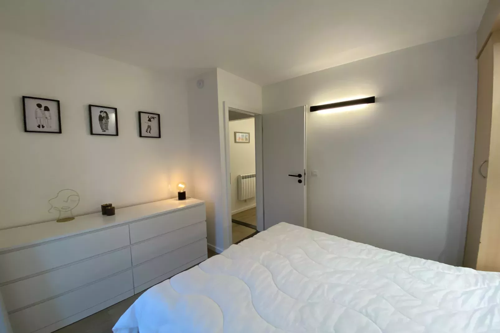ZONNESTRAAL B 101-Schlafzimmer