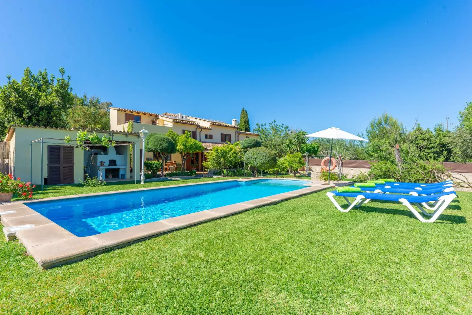 Marina (pollenÇa)-Exterior summer