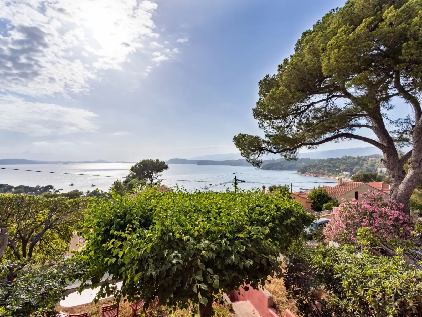 Le Provençal-Dehors