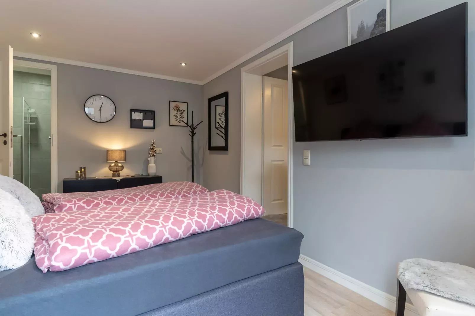 Ferienwohnung Am Schloßpark-Bedroom