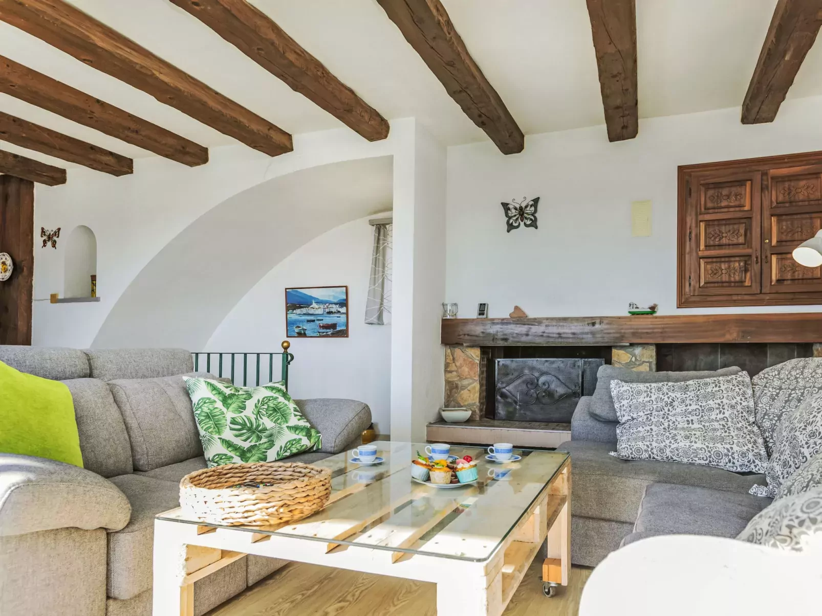 Puig Romani-Inside
