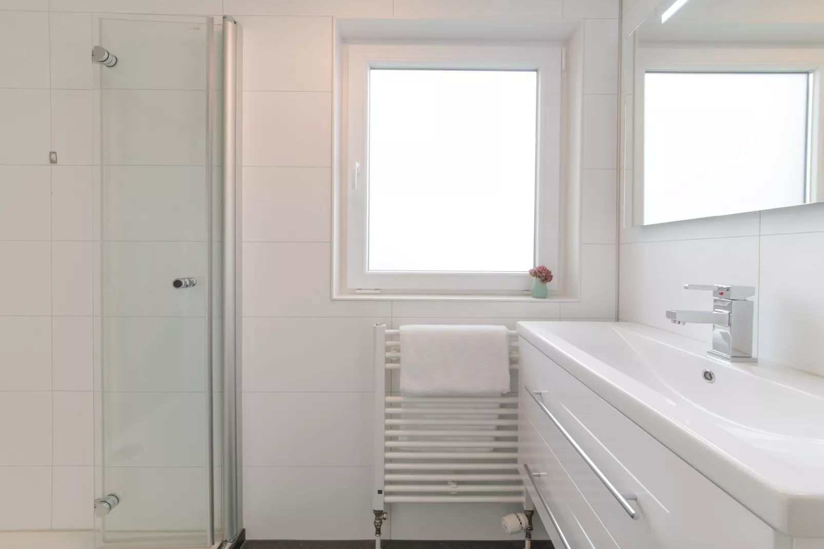 Water Resort Oosterschelde 38-Bathroom