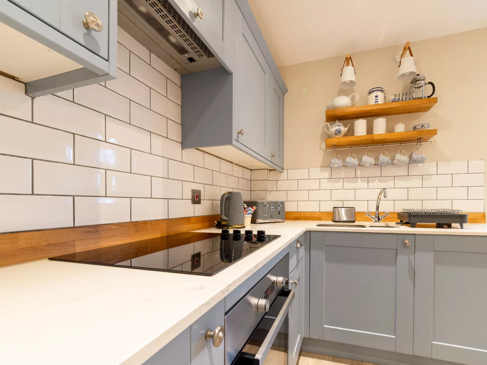 Elm Cottage-Inside
