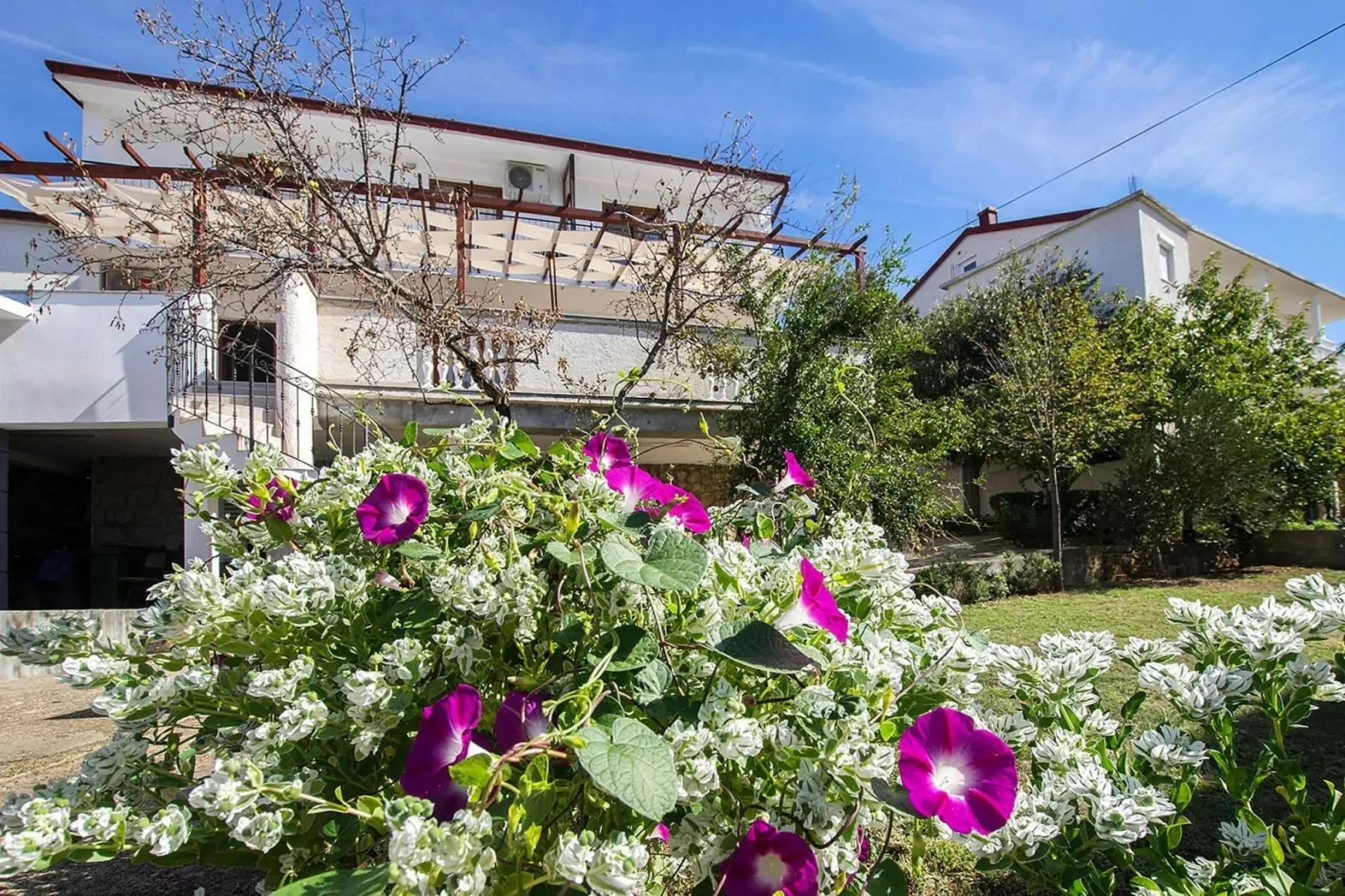 Apartments Seaview Starigrad Paklenica-A5-Exterior summer