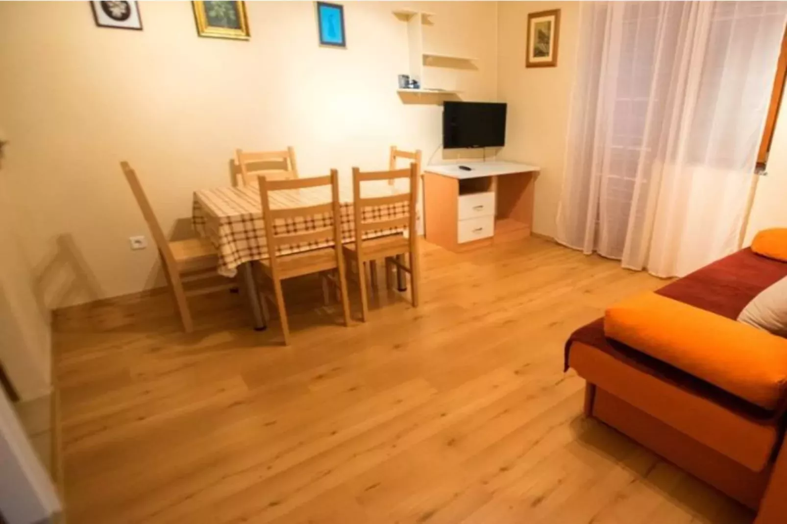 Apartments Seaview Starigrad Paklenica-A5-Dining room
